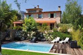Villa de charme à La Gaude avec piscine privée